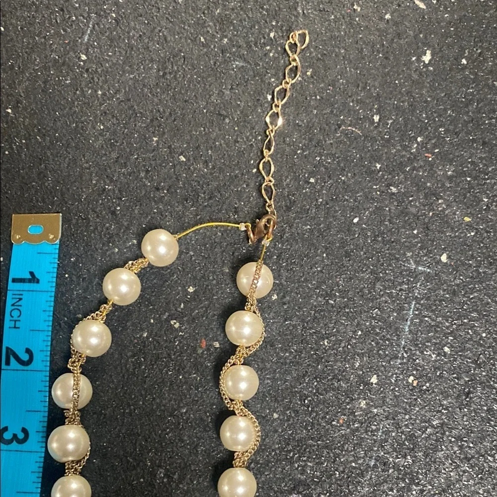 Elegant Pearl Necklace